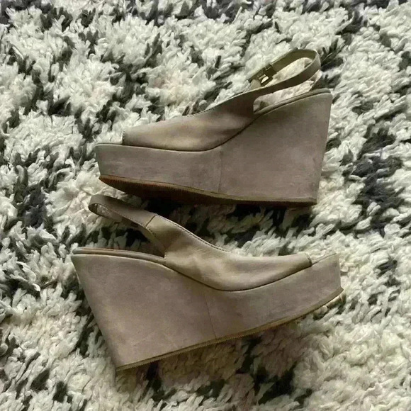 Baldinini Nude Leather Platform Shoe, high platform shoes size 38 EUR. - Picture 11 of 13